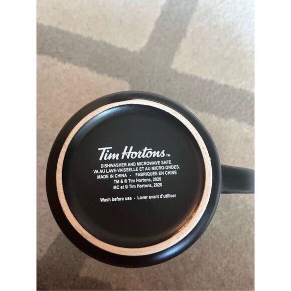 Tim Hortons 2020 Limited Edition Coffee/Tea Mug - Picture 3 of 3